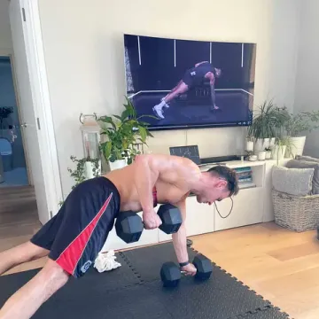 Member training with the app on TV